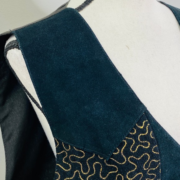 Vintage Gold Embroidered Black Suede Vest Womens Large Maximalist Rodeo Festival - Picture 6 of 12